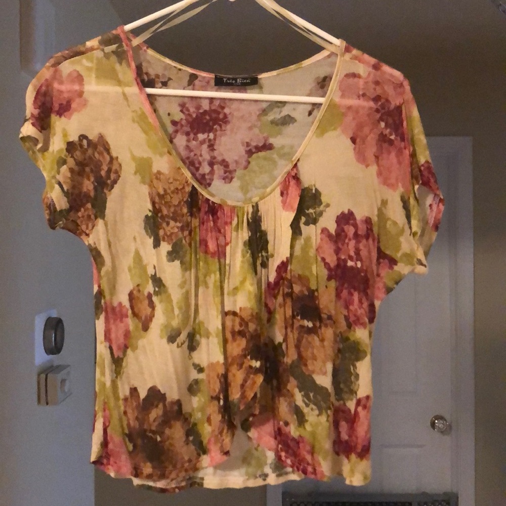 Floral top